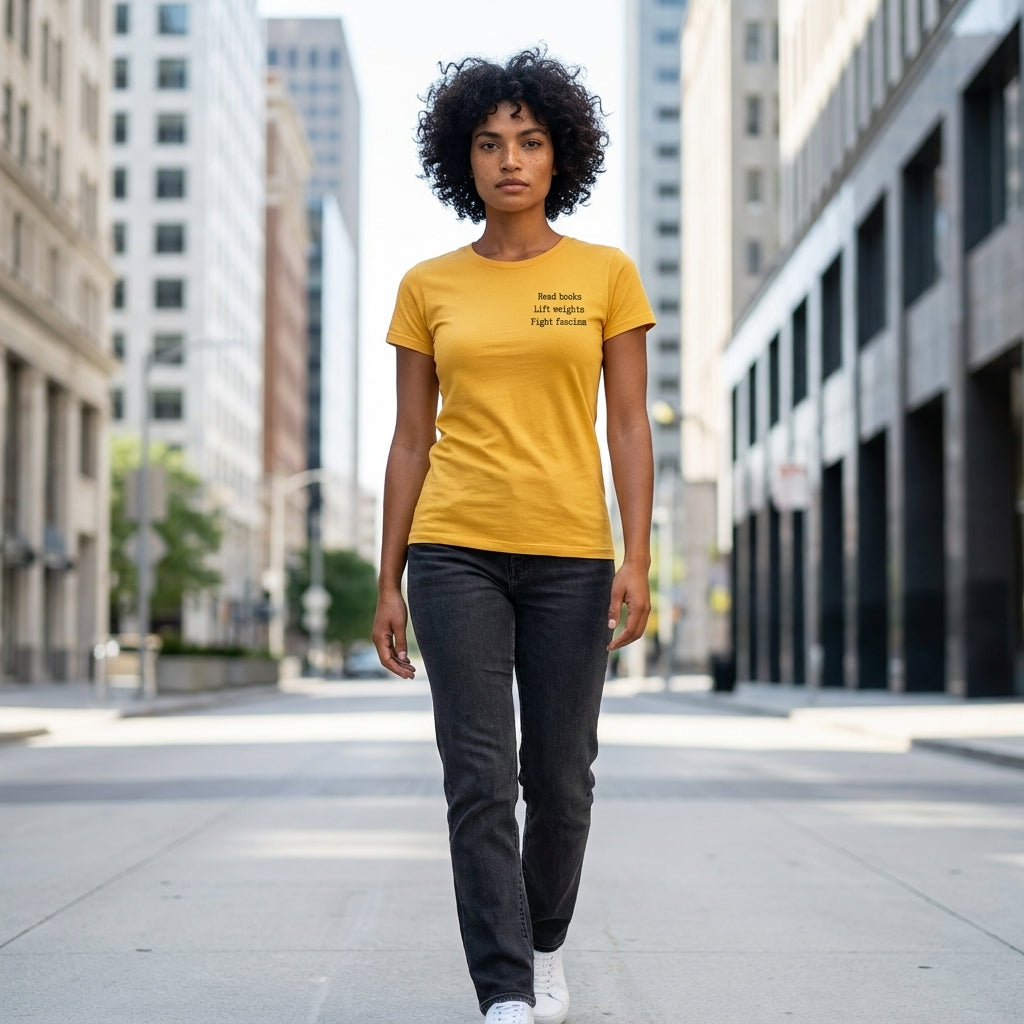 Read books - Heavy T-shirt by NYX Clothing
